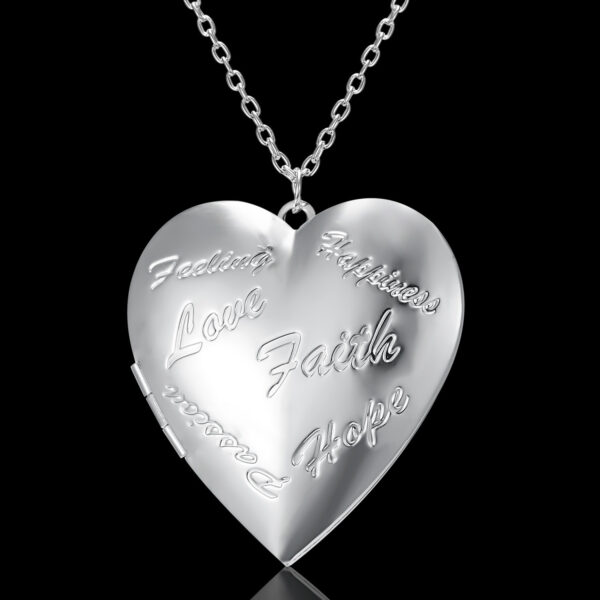 Carved Design Love Necklace Personalized Heart-shaped Photo Frame Pendant Necklace For Women Family Jewelry For Valentine's Day – Image 7